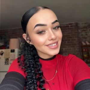 Meet your Posher, Lala